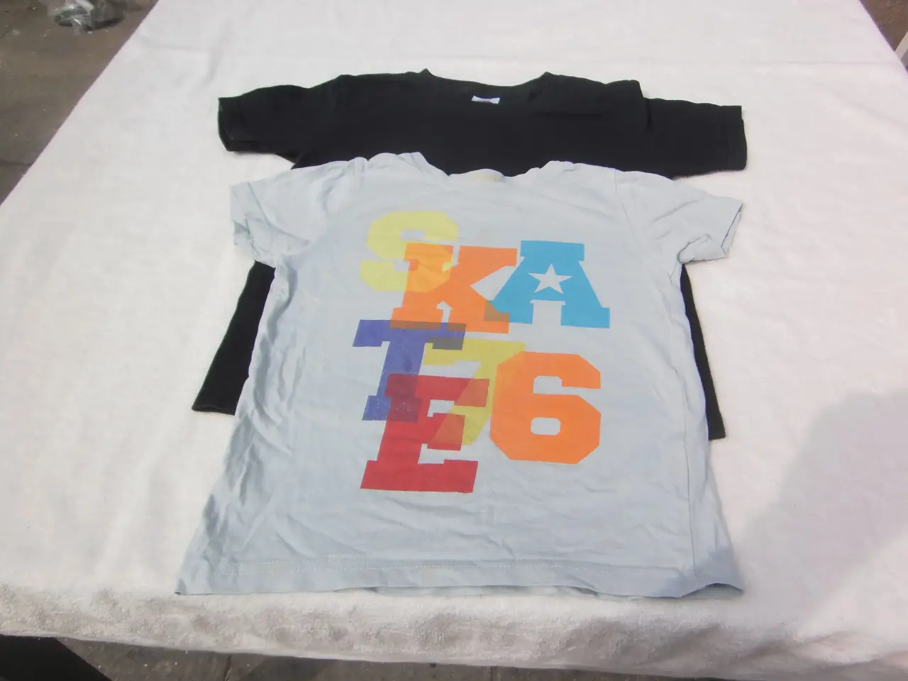 Billede 1 - 2 stk. t-shirts, str. 116