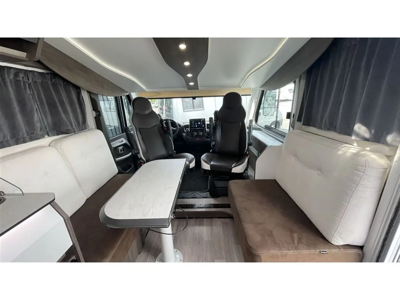 Billede 4 - 2020 - Benimar Amphitryon 957