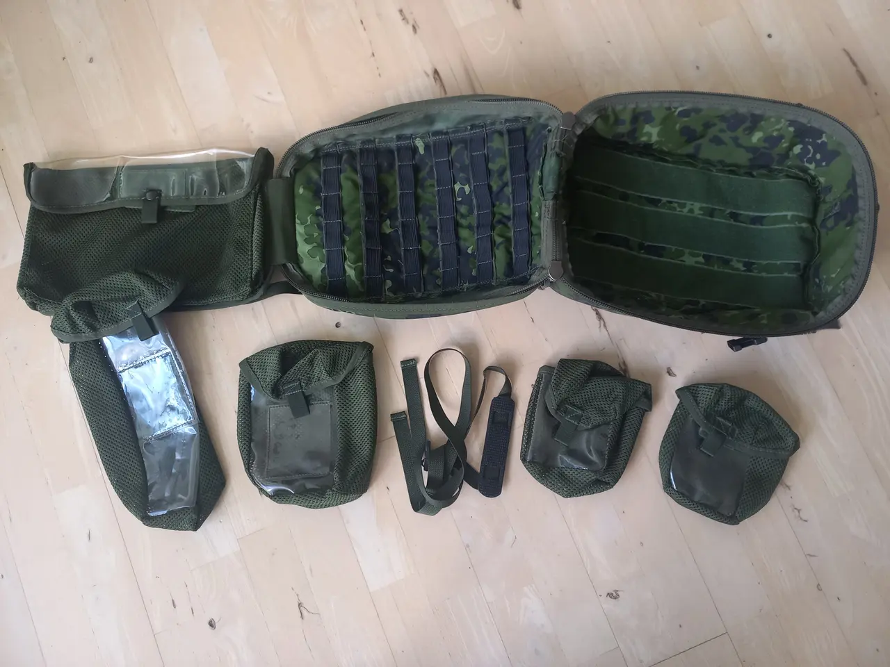 Billede 4 - Sygehjælpertaske M/96 – M/84 – militær