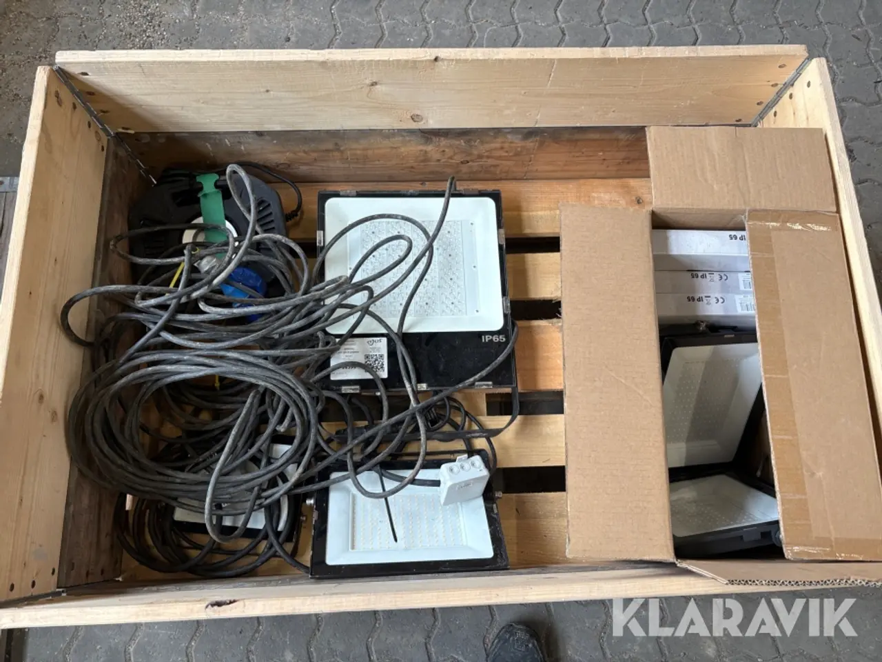 Billede 3 - Projektører Sartano - 1 palle