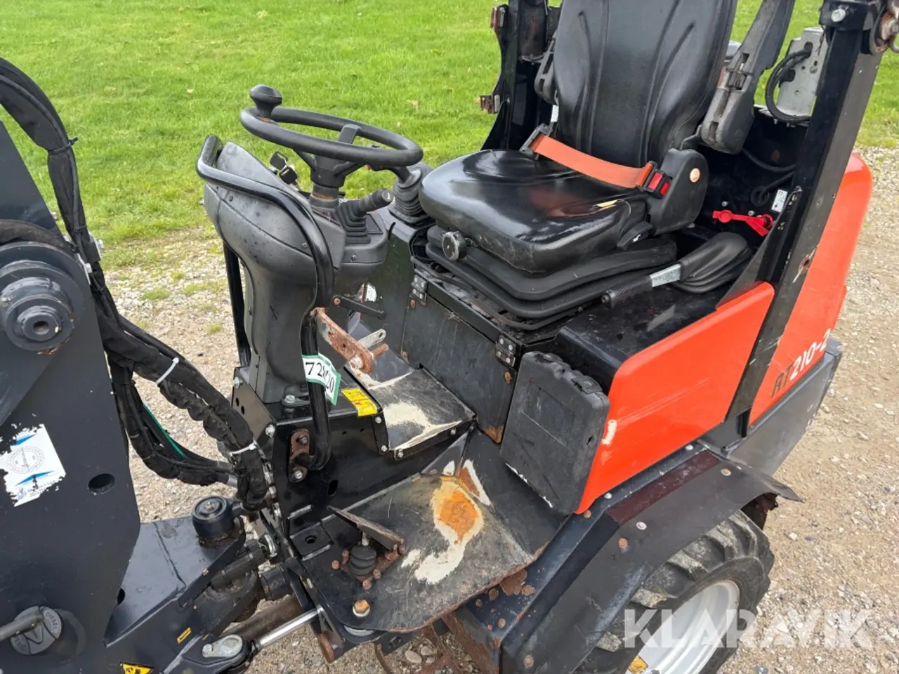 Billede 10 - Minilæsser Kubota RT210-2