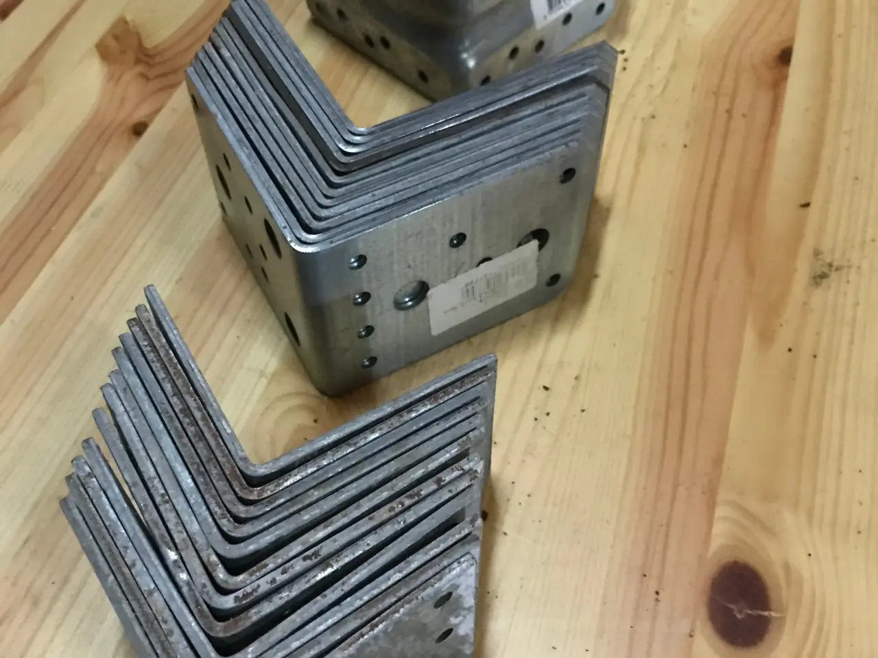 Billede 1 - Galv. Beslag m.m