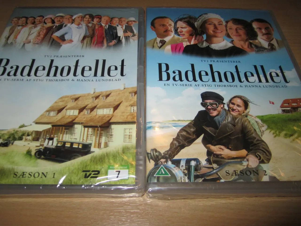 Billede 1 - BADEHOTELLET. BYD. Sæson 1 & 2.