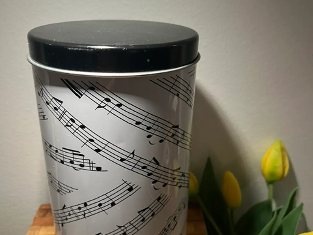 Billede 2 - Flot IKEA metaldåse med musiknoder