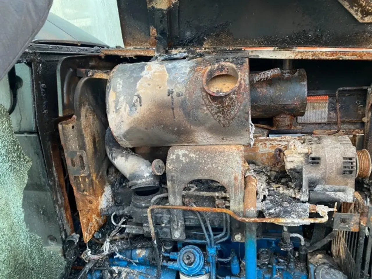Billede 10 - Ford 6640 Sælges i dele/ for parts