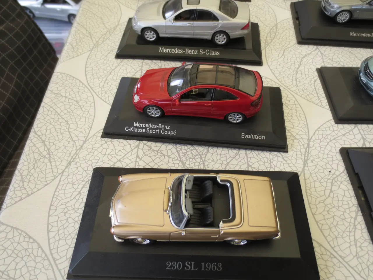 Billede 5 - 11 stk Forskellige Mercedes Benz modeller