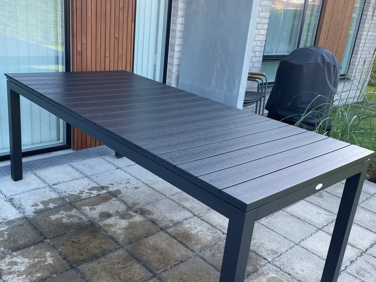 Billede 2 - Havebord Vattrup