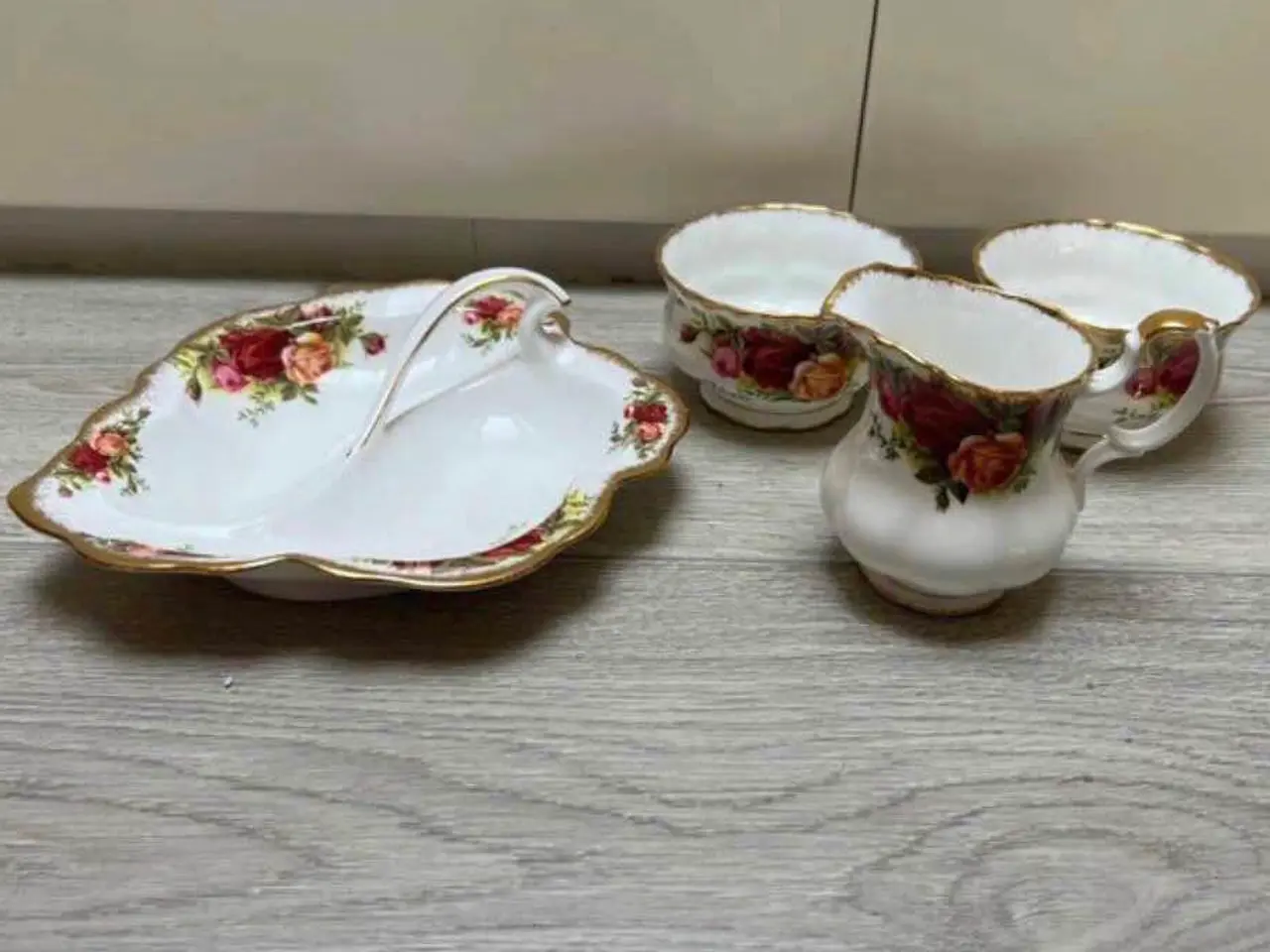 Billede 2 - Royal Albert - priser fra 10 kr og op