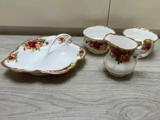 Royal Albert - priser fra 10 kr og op