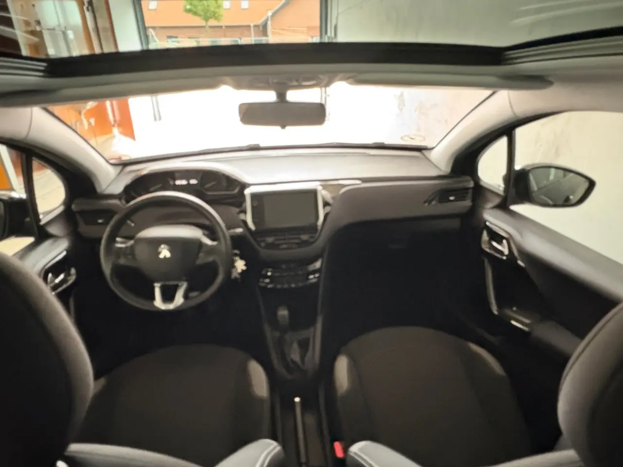 Billede 4 - Peugeot 208 1,2 VTi 82 Allure Sky