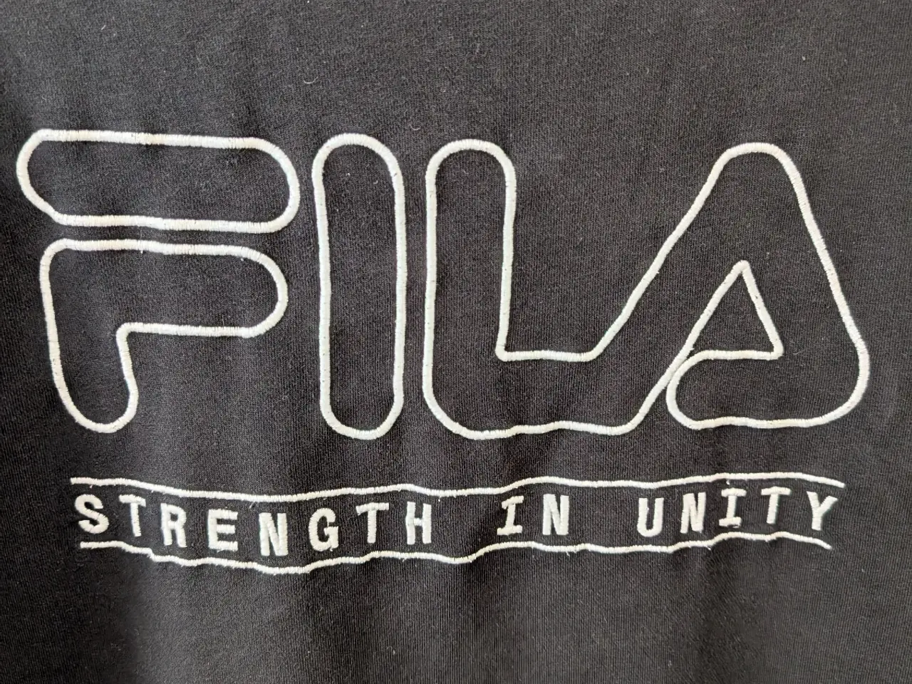 Billede 4 - Fila x Weekday Sort STRENGTH IΝ UNITΥ Sweatshirt