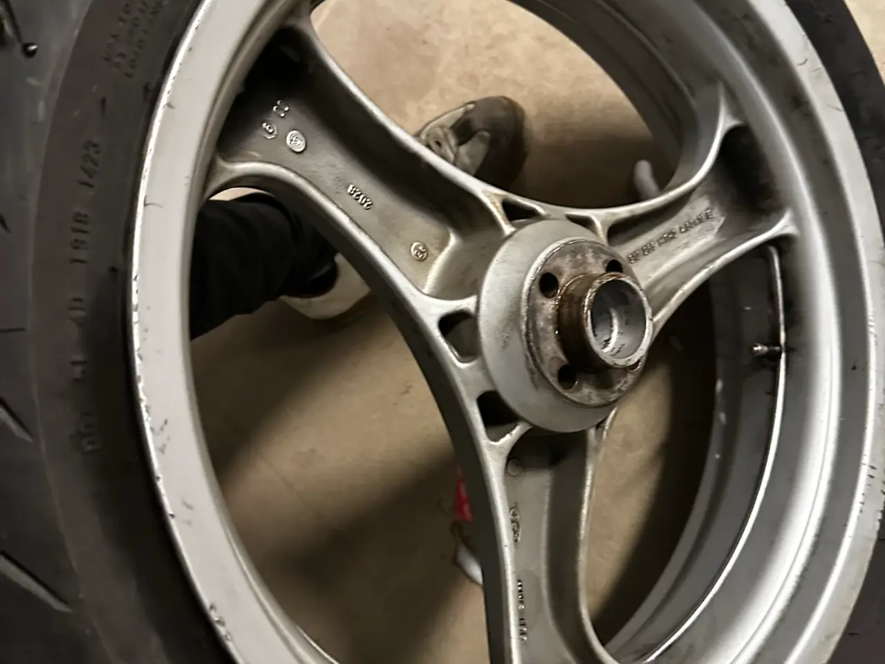 Billede 3 - k100 4,5 wheel with good tyre