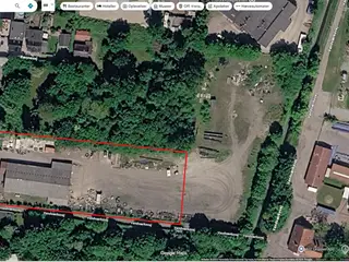 Erhvervslejemål på 911 m² med værksted. hal og kontor