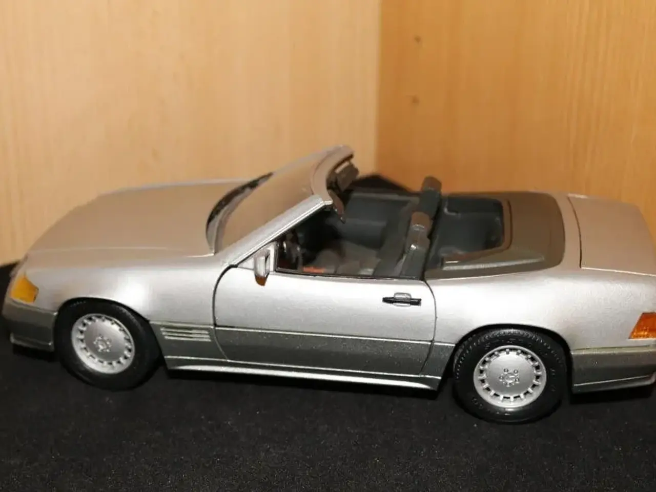 Billede 4 - Mercedes-benz 500 SL (1989) 1/18