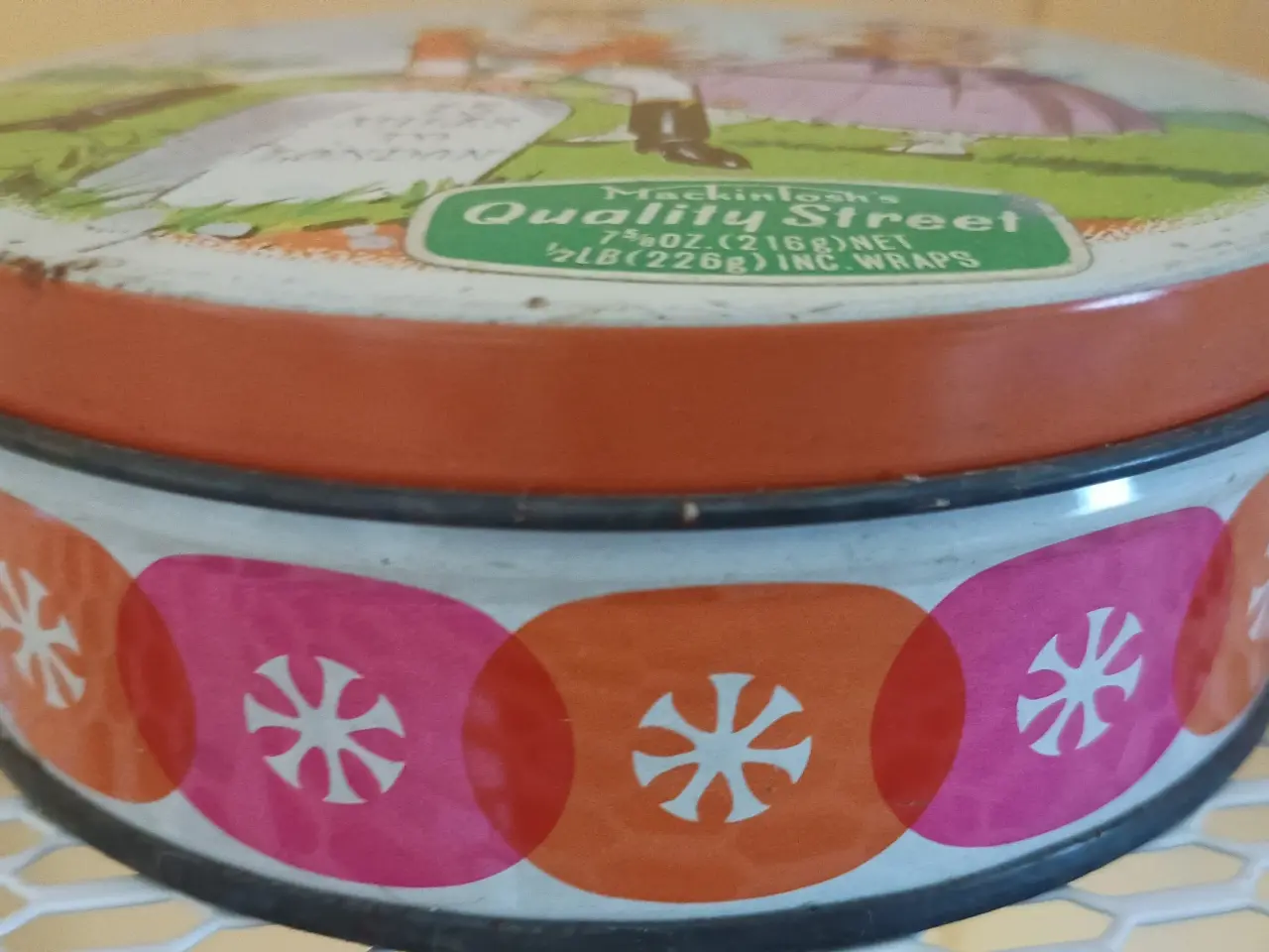 Billede 4 - Macintosh Quality Street dåse.