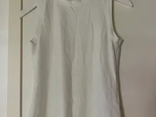 Lækker top fra Gustav i hvid str. s i polyester mm