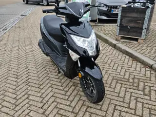 VGA EXPLORA EURO 5 2021 30 Scooter 