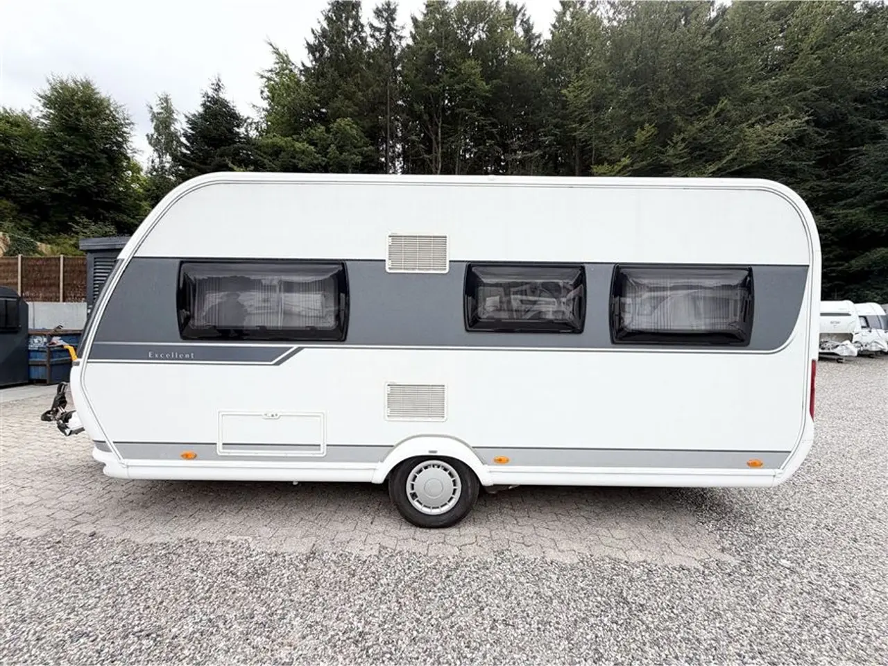 Billede 5 - 2015 - Hobby Excellent 495 UFe   Franskseng-Mover-Telt