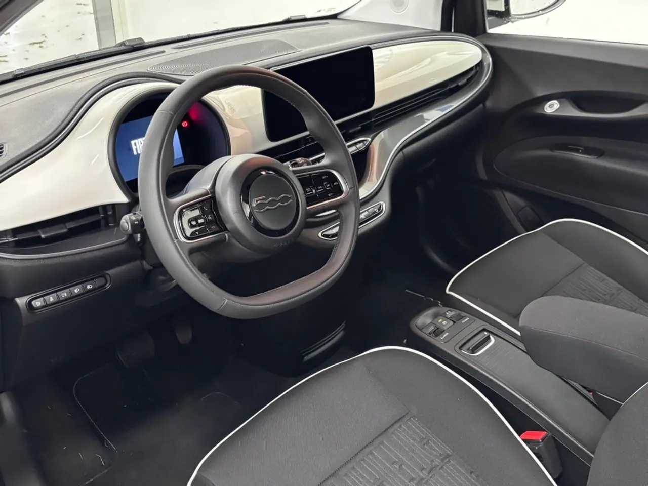 Billede 10 - Fiat 500e 42 Icon Cabrio