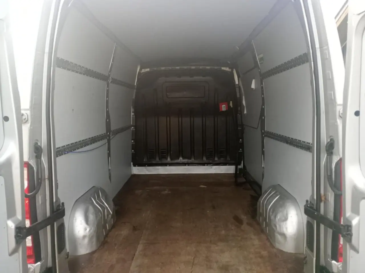 Billede 11 - Renault Master III T35 2,3 dCi 150 L2H2 Kassevogn aut.