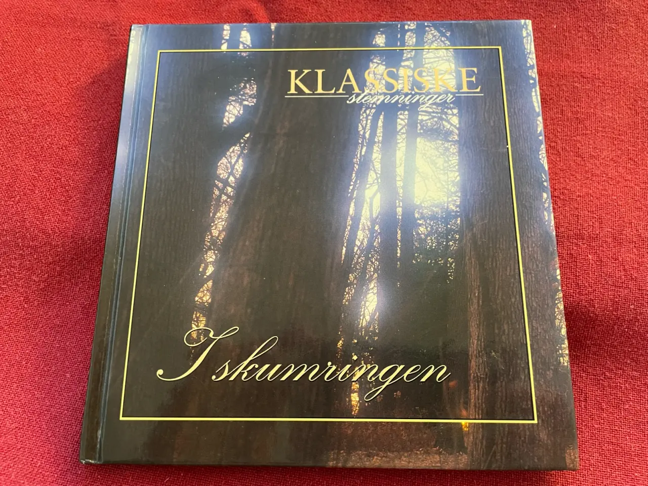 Billede 1 - I skumringen CD + bog