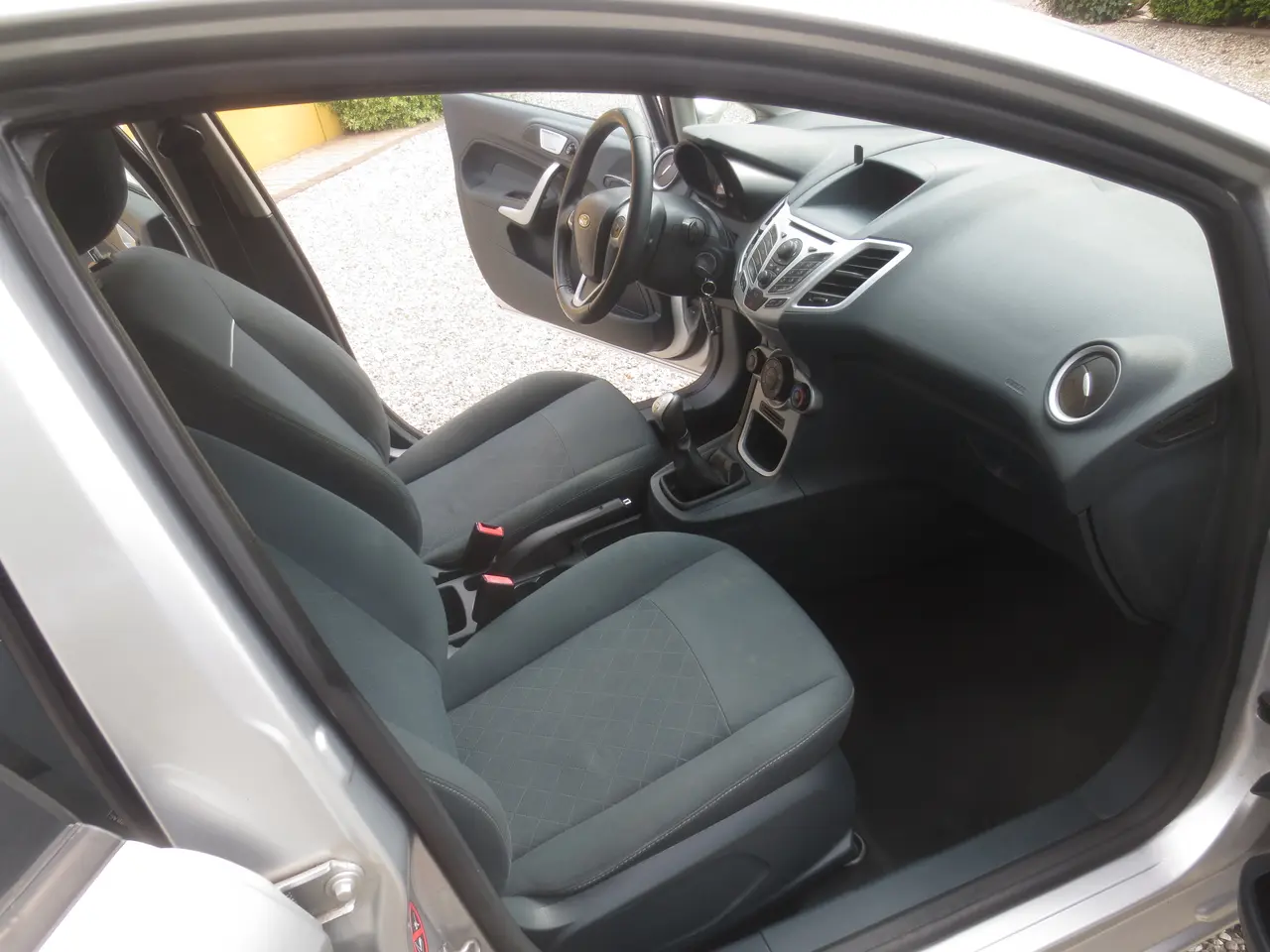 Billede 12 - Pæn Ford Fiesta 1.6 TD år 12 