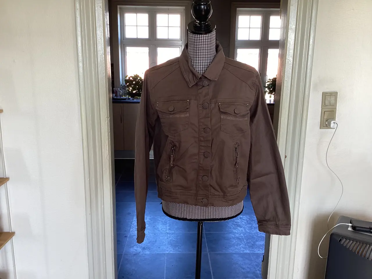 Billede 11 - Jakker. Str: 44-46-XL- XXL