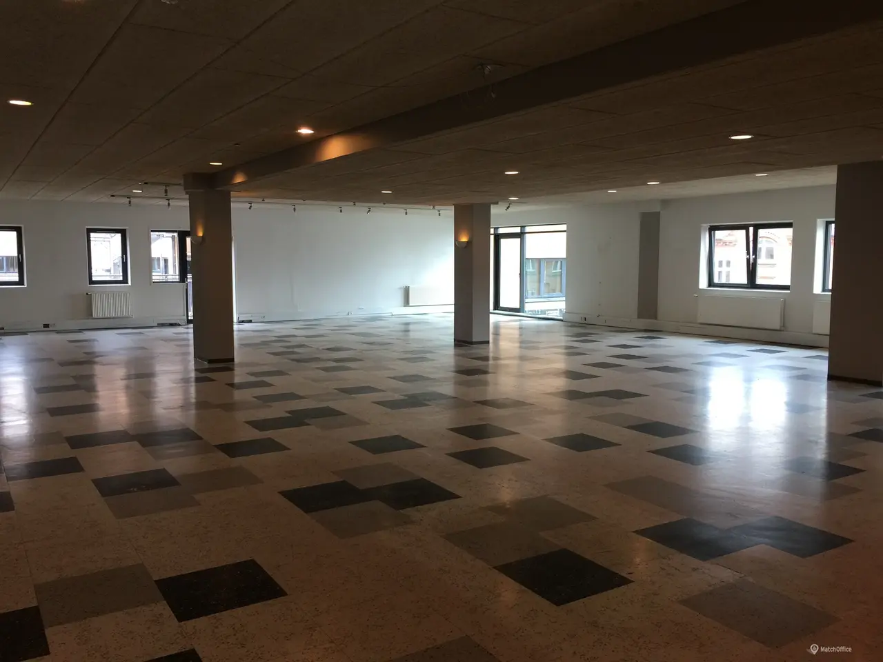 Billede 1 - Lækkert kontorlokale på 420 m2