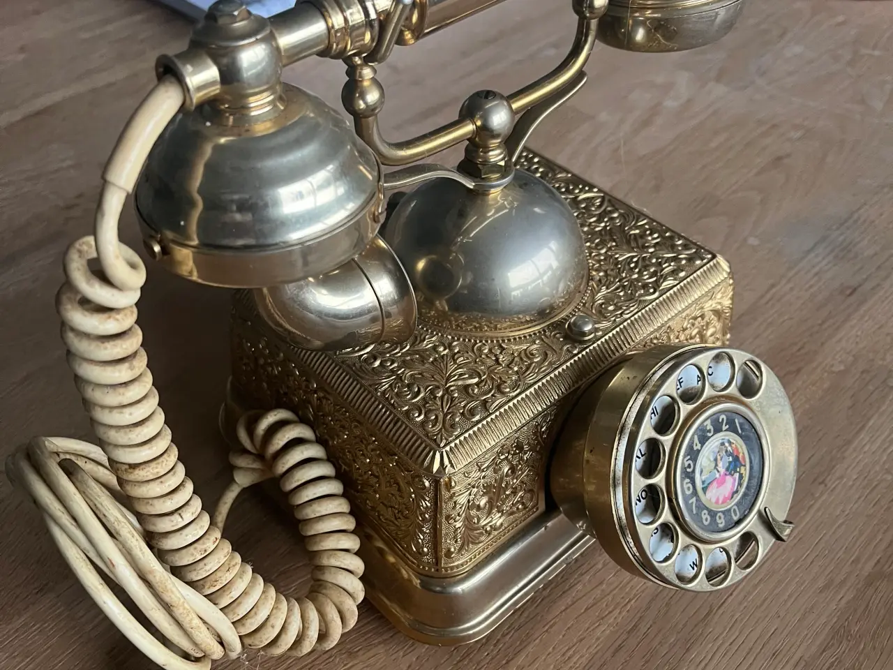 Billede 1 - Gammel telefon