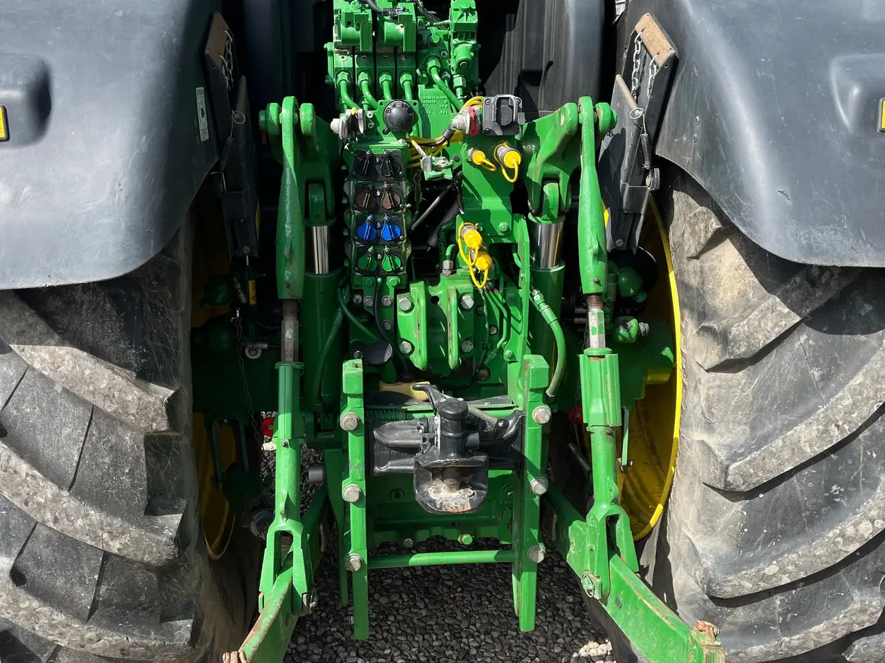 Billede 5 - John Deere 6215R Med frontlift og frontPTO
