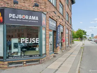 Indbydende butikslokale på 122 m²