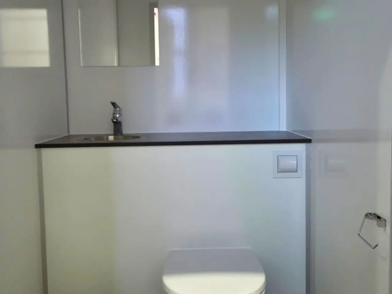 Billede 6 - Toiletvogn 240 med 2 toiletter & kværn
