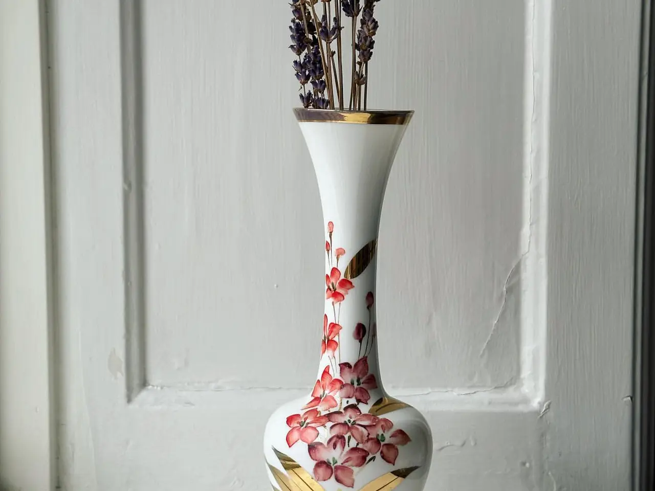 Billede 1 - Opalineglas m blomster og guld