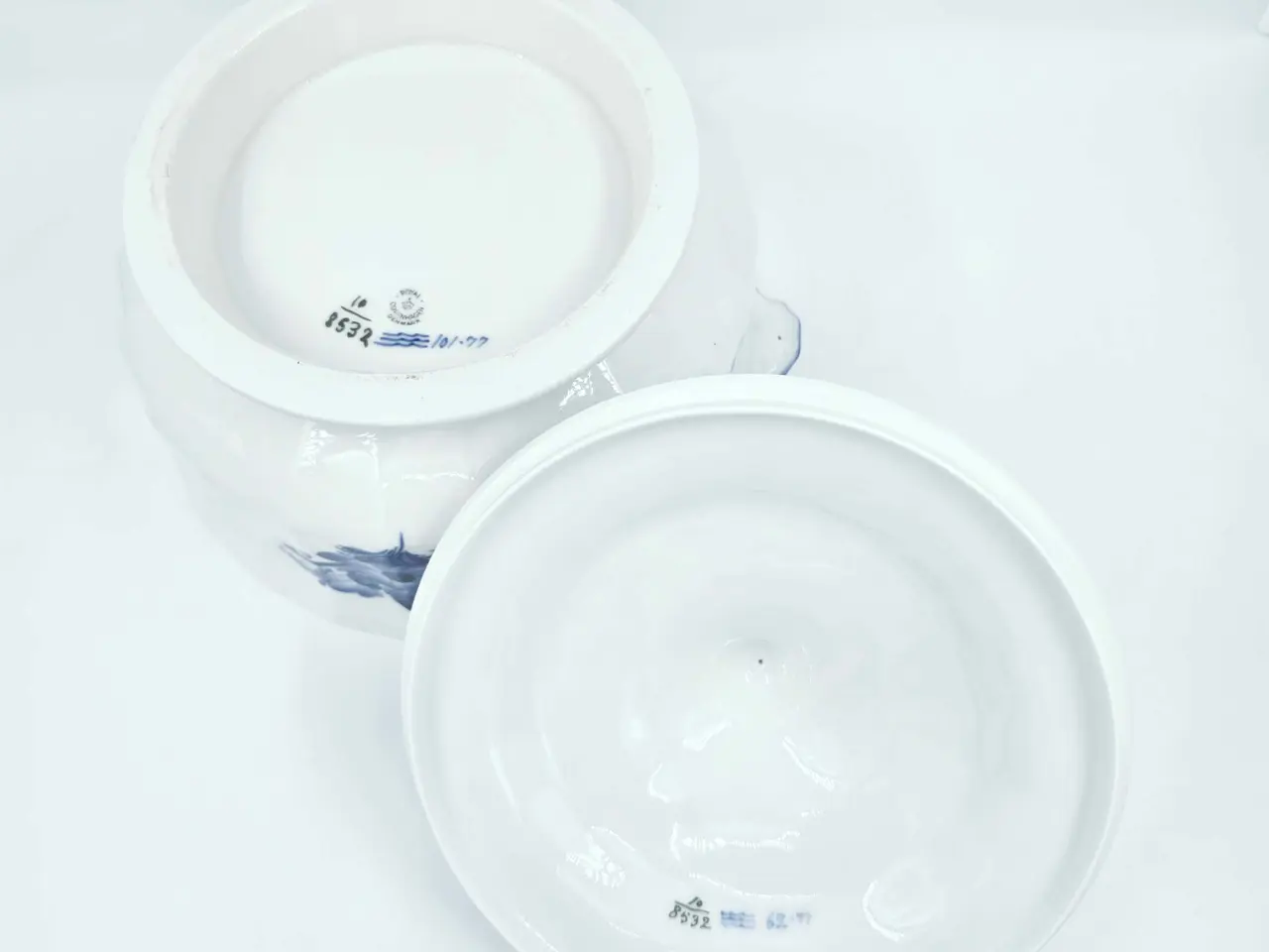 Billede 12 - Blå Blomst kantet terrin Porcelæn