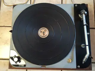 Thorens pladespiller købes