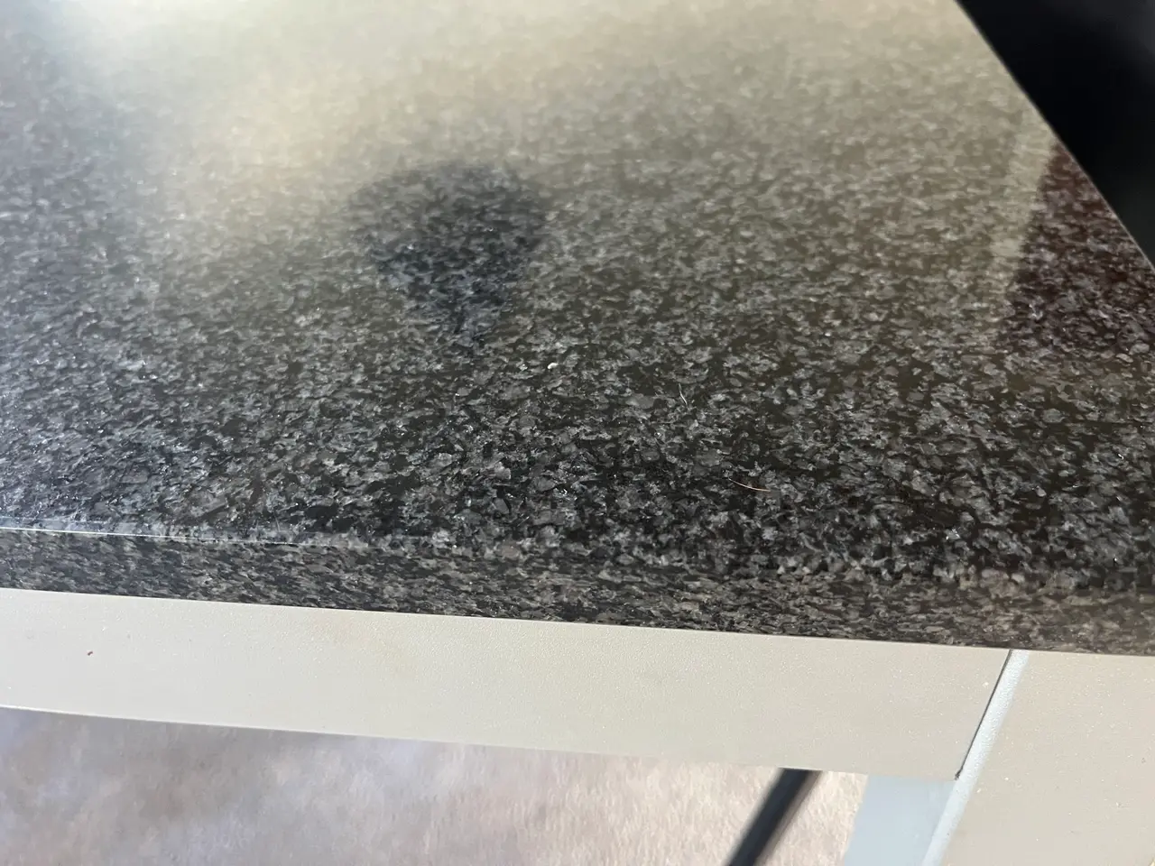 Billede 5 - Mørk Granit Spisebord med 6 Stole