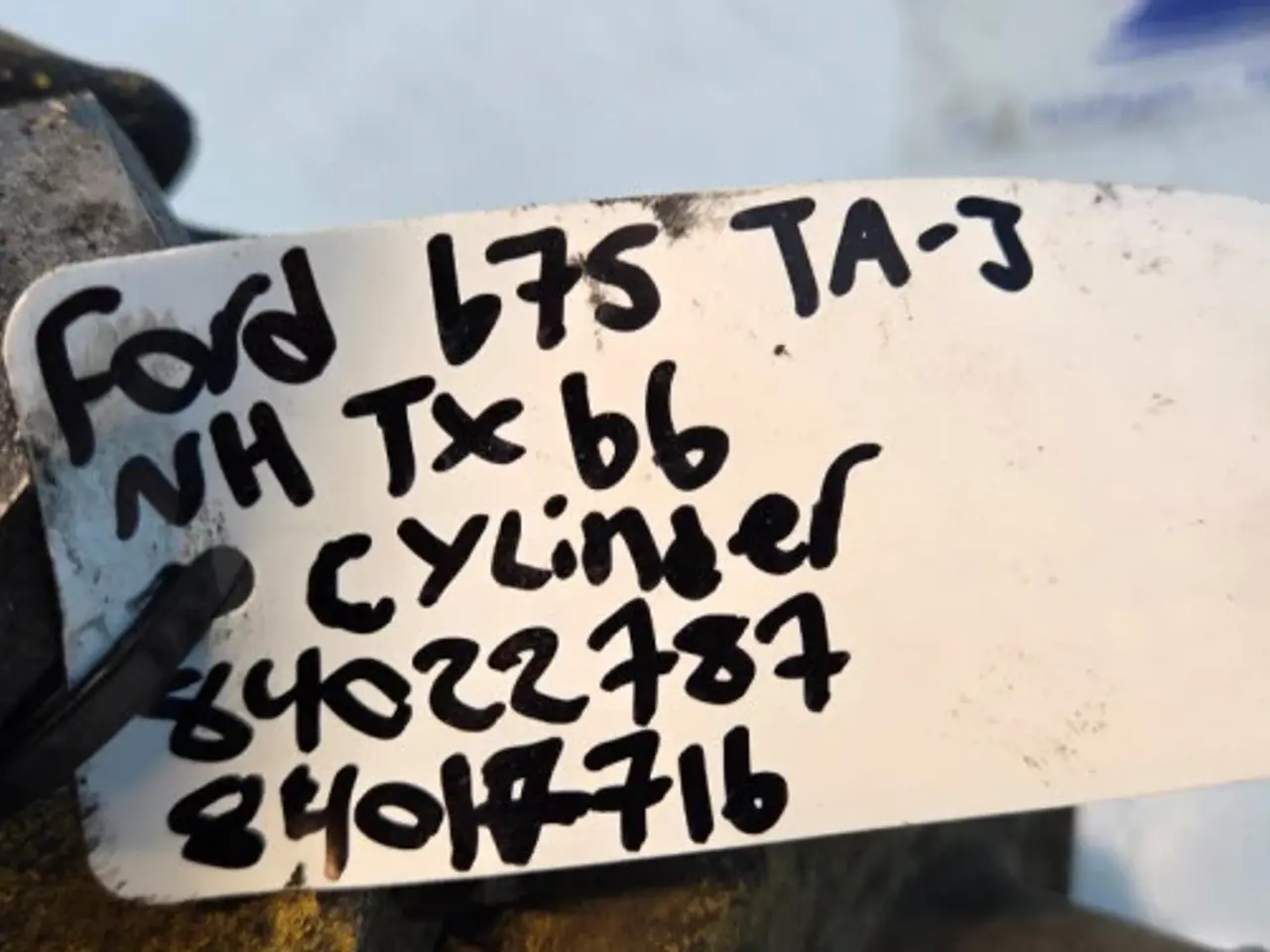 Billede 13 - Ford 675TA Oliekøler 84022787