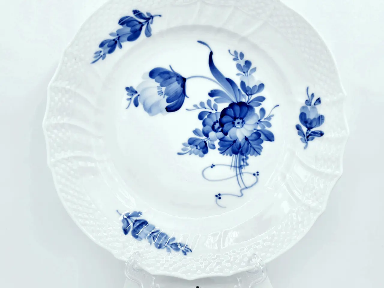 Billede 1 - Blå Blomst Svejfet Frokosttallerken nr. 1623. sortering 1