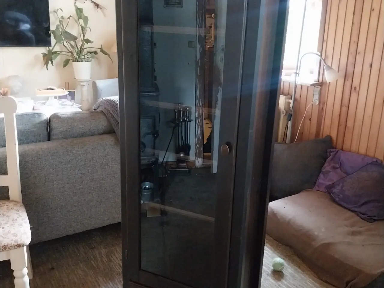 Billede 2 - Brunt vitrine skab / barskab?