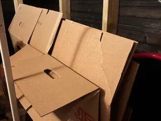 4 flyttekasser