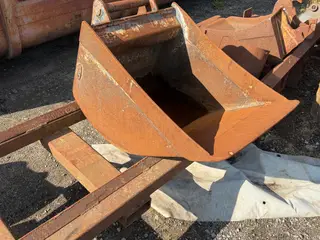 - - - 60 cm Graveskovl - Hydrema Beslag