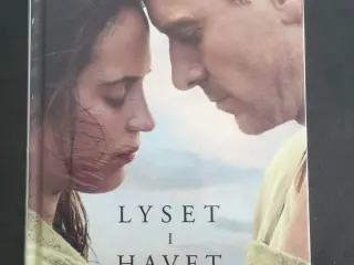 HELT NY: Lyset i havet