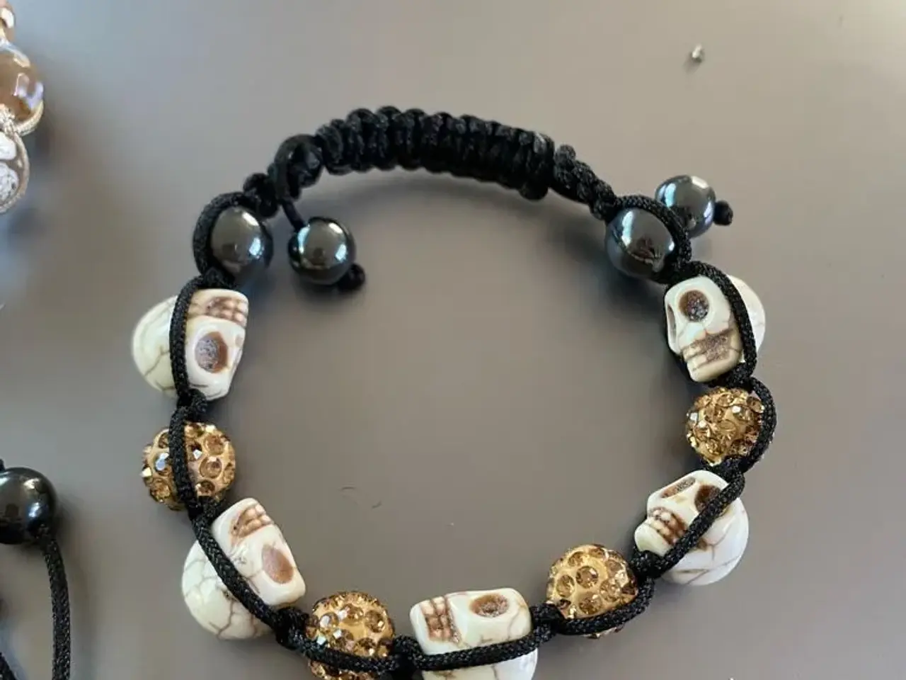 Billede 3 - Nye knyttede armbånd