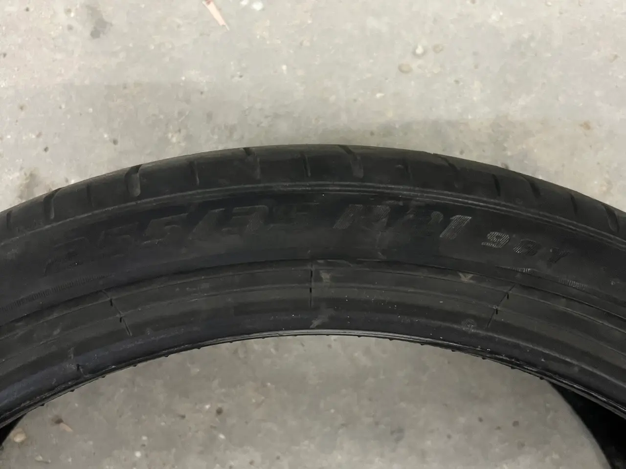 Billede 2 - Tesla model y 255/35/r21 pirelli p zero