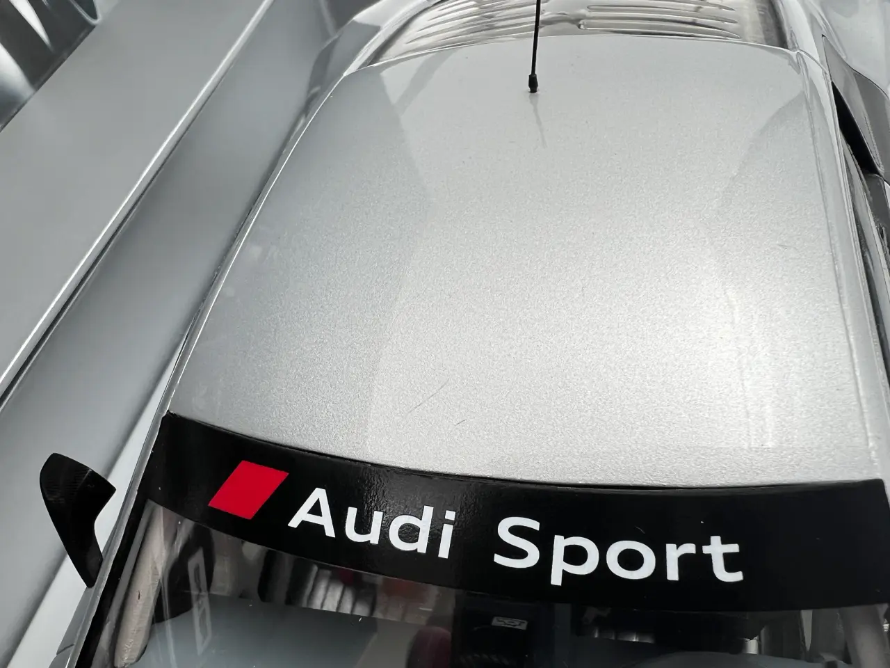 Billede 12 - 2009 Audi R8 LMS GT3 Presentation 1:18