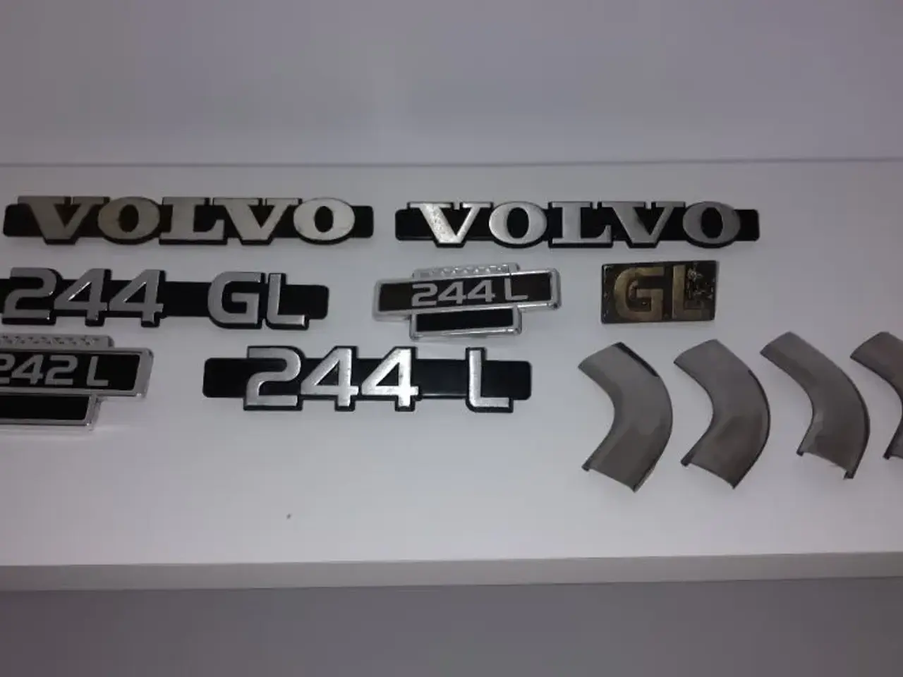 Billede 1 - Volvo 244 emblem