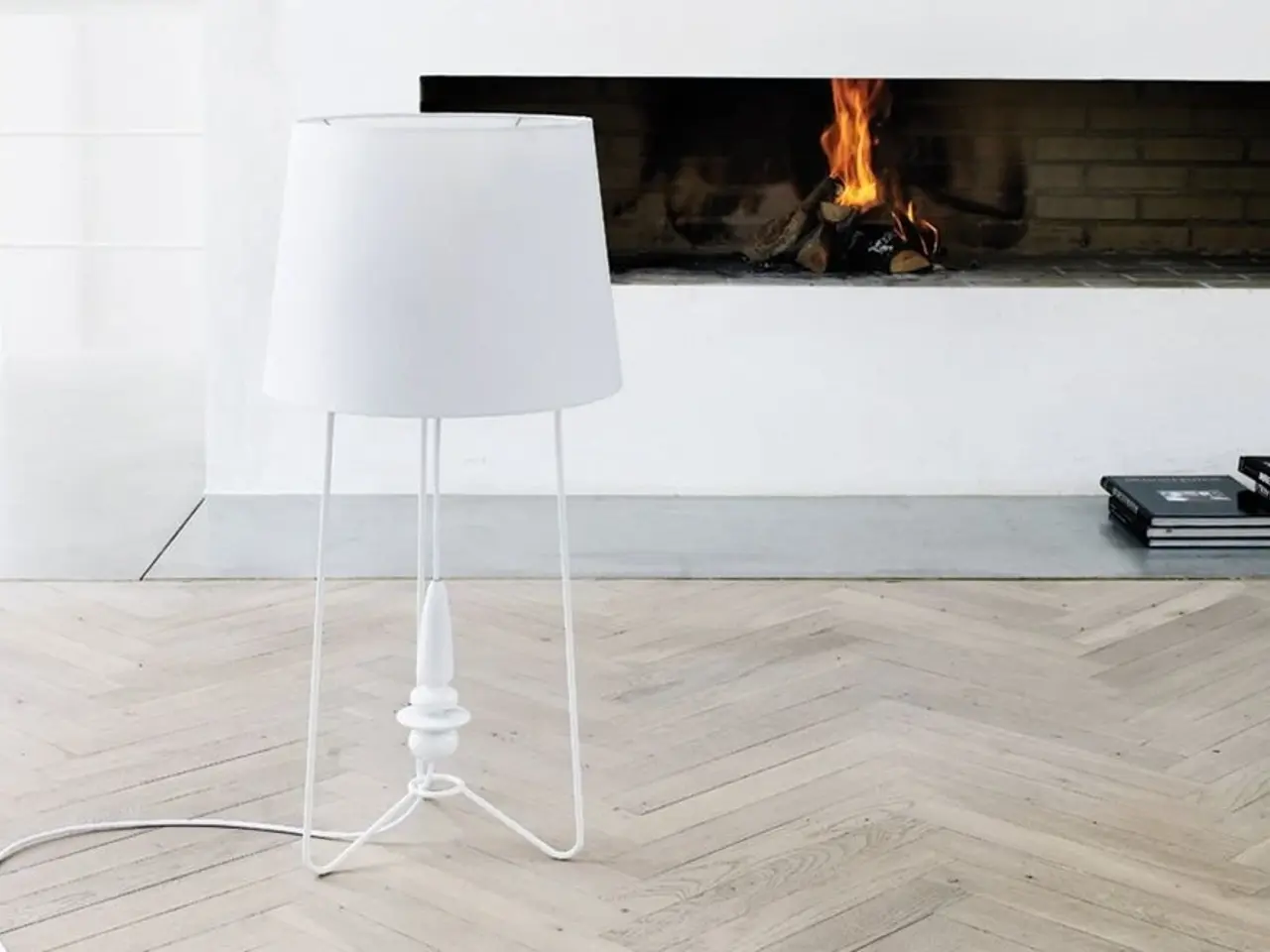 Billede 7 - HELT NY stor flot gulvlampe fra Frandsen lighting