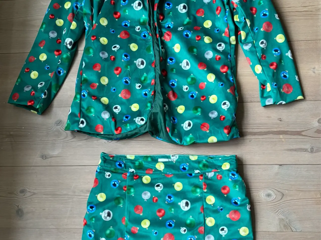 Billede 4 - Julesæt Blazer og nederdel