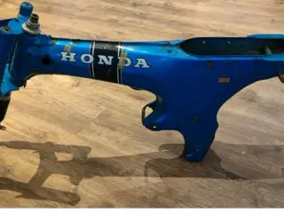 Honda Dax stel købes