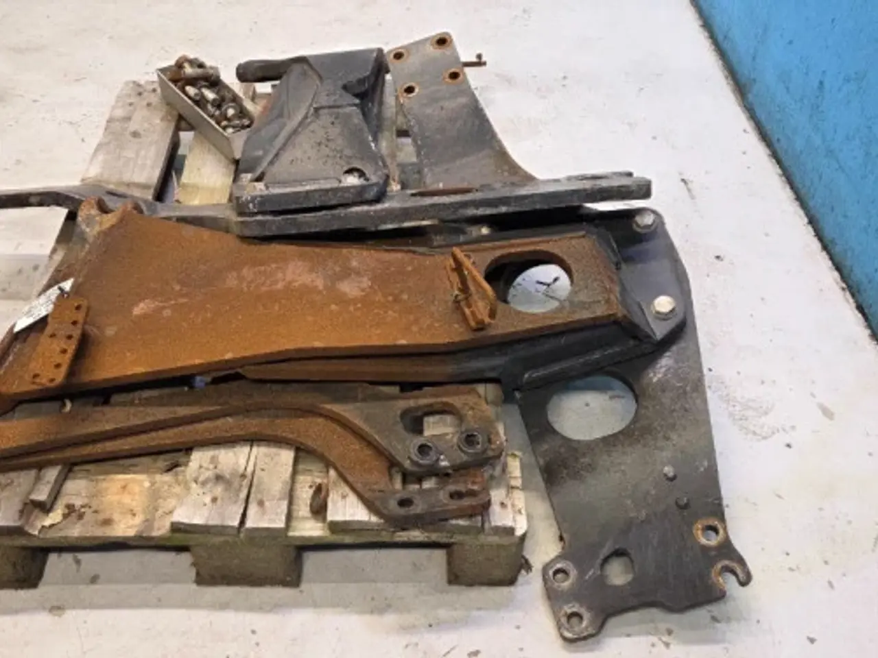 Billede 13 - New Holland T6 Frontlæsse Beslag 47714850